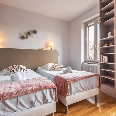 Apartment Nouveau - Faubourg National - En Face De La Gare